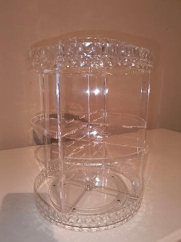 Rotacioni organizator za šminku i kozmetiku – providni akril - na lalafo.rs — 1 Rotacioni organizator za šminku i kozmetiku – providni akril - — 1