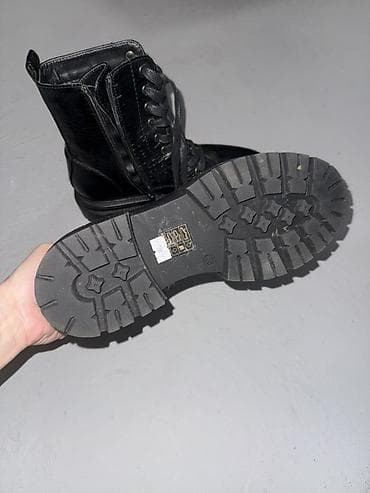 Crne Safran ženske biker/borosane čizme sa vezivanjem. - Gornjište na lalafo.rs — 4 Crne Safran ženske biker/borosane čizme sa vezivanjem. - Gornjište — 4