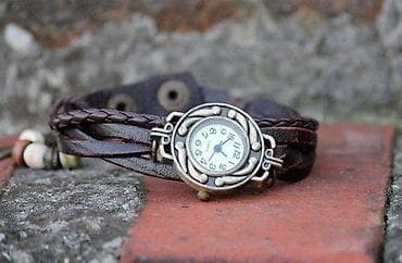 Sat sa više kožnih narukvica. Mladalački sat u Vintage stilu sa više na lalafo.rs — 1 Sat sa više kožnih narukvica. Mladalački sat u Vintage stilu sa više — 1