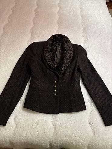 Potpuno ocuvan Zara sako naravno bez ikakvh ostecenja. Oko vrata ima at lalafo.rs — 1 Potpuno ocuvan Zara sako naravno bez ikakvh ostecenja. Oko vrata ima — 1