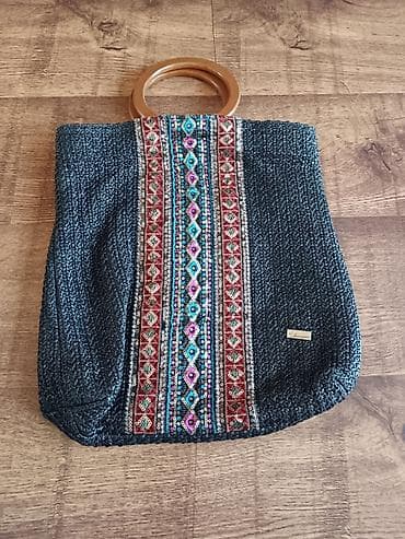 Ps fashion Ručna torba sa drvenim okruglim ručkama i etno detaljima na lalafo.rs Ps fashion Ručna torba sa drvenim okruglim ručkama i etno detaljima