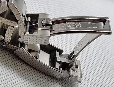 Rolex GMT‑Master II “Pepsi” – Oyster Perpetual Date - Prečnik sata na lalafo.rs — 4 Rolex GMT‑Master II “Pepsi” – Oyster Perpetual Date - Prečnik sata — 4