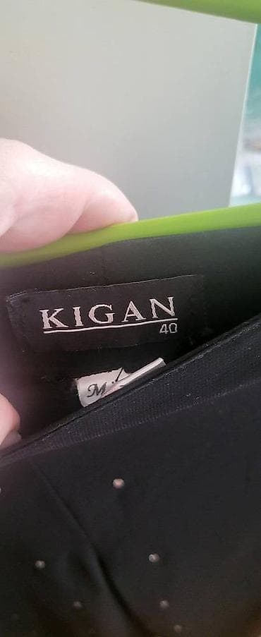 bermude teksas br: Pantalone, crne sa ravnopadajućim nogavicama, cirkonima duž prednje at lalafo.rs — 2 bermude teksas br: Pantalone, crne sa ravnopadajućim nogavicama, cirkonima duž prednje — 2