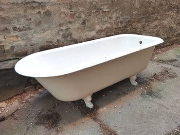 Retro livena gusana kada sa nogicama prizemlje preuzimanje lično na lalafo.rs Retro livena gusana kada sa nogicama prizemlje preuzimanje lično