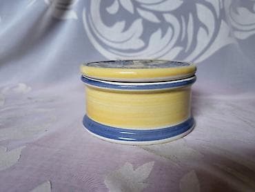 Satula nova diponto a mano italijanska rucni rad. 70te. Satula na lalafo.rs — 5 Satula nova diponto a mano italijanska rucni rad. 70te. Satula — 5