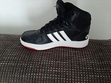 Adidas dečje patike – model FY7009 (visoki profil) - Veličina: EU 30 na lalafo.rs — 1 Adidas dečje patike – model FY7009 (visoki profil) - Veličina: EU 30 — 1