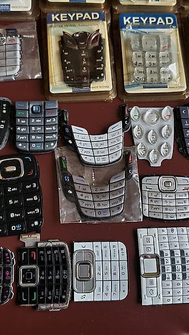 Veliki lot tastera/dugmića (keypad) za stare mobilne telefone - na lalafo.rs — 8 Veliki lot tastera/dugmića (keypad) za stare mobilne telefone - — 8