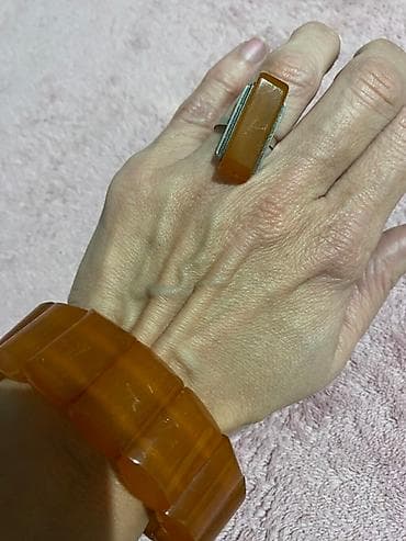 Set narukvica + prsten u boji mednog ćilibara 💍 Prsten od ćilibara at lalafo.rs — 4 Set narukvica + prsten u boji mednog ćilibara 💍 Prsten od ćilibara — 4