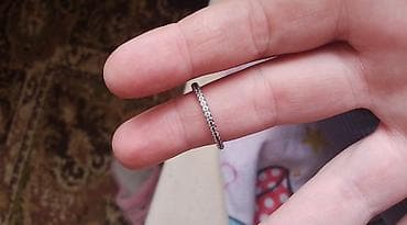 Prsten sa centralnim kamenom – šik dizajn - Materijal: srebro-zlato - at lalafo.rs — 1 Prsten sa centralnim kamenom – šik dizajn - Materijal: srebro-zlato - — 1