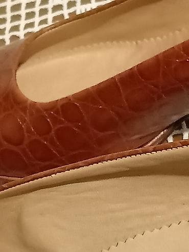 NOVE, cipele od kože sa kroko reljefom br. 37, ELECTRA, made in na lalafo.rs — 7 NOVE, cipele od kože sa kroko reljefom br. 37, ELECTRA, made in — 7