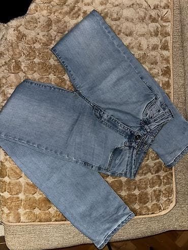 Dve farmerke – široke nogavice - Model: široke nogavice sa visokim na lalafo.rs Dve farmerke – široke nogavice - Model: široke nogavice sa visokim