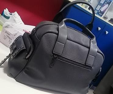 Nova tašna MARINA GALANTTI
IMA I DUŽI KAIŠ
SNIŽENJE at lalafo.rs — 7 Nova tašna MARINA GALANTTI
IMA I DUŽI KAIŠ
SNIŽENJE — 7