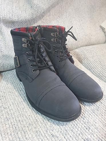 Jack I Jones Original.Kao nove.Kupljene u Nemackoj.Br 44 at lalafo.rs — 7 Jack I Jones Original.Kao nove.Kupljene u Nemackoj.Br 44 — 7