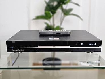 cista koza broj: Harman/Kardon HD 990 – high-end CD/HD audio plejer sa daljinskim na lalafo.rs — 1 cista koza broj: Harman/Kardon HD 990 – high-end CD/HD audio plejer sa daljinskim — 1