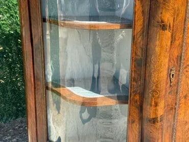 Antique Dressers: Stara stilska komoda u intarziji Stara stilska komoda Diskretno at lalafo.rs — 12 Antique Dressers: Stara stilska komoda u intarziji Stara stilska komoda Diskretno — 12