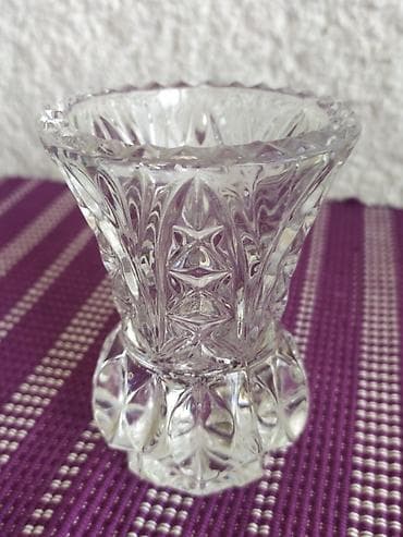 "Kristal" Zaječar Stara Vaznica 70s - Visina 10 cm ⭕ Stanje: Odlično na lalafo.rs "Kristal" Zaječar Stara Vaznica 70s - Visina 10 cm ⭕ Stanje: Odlično