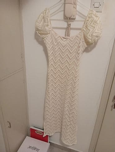 Krem haljina od Δipke sa postavom, veliΔina M. - Midi duΕΎina, blagi na lalafo.rs Krem haljina od Δipke sa postavom, veliΔina M. - Midi duΕΎina, blagi