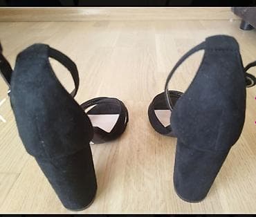 Crne ženske sandale na visoku blok štiklu - Elegantne crne sandale sa na lalafo.rs — 1 Crne ženske sandale na visoku blok štiklu - Elegantne crne sandale sa — 1