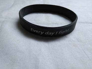 Polovna narukvica gumena,cena za kom na lalafo.rs Polovna narukvica gumena,cena za kom