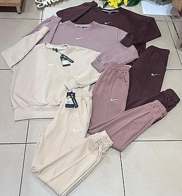 Ženske trenerke S,M,L,XL,XXL veličine za samo 3700 din
pb na lalafo.rs — 9 Ženske trenerke S,M,L,XL,XXL veličine za samo 3700 din
pb — 9