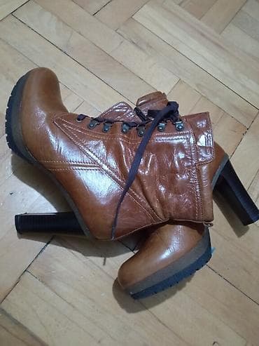 Nove kožne čizme 39 postavljene, preudobne na lalafo.rs — 1 Nove kožne čizme 39 postavljene, preudobne — 1