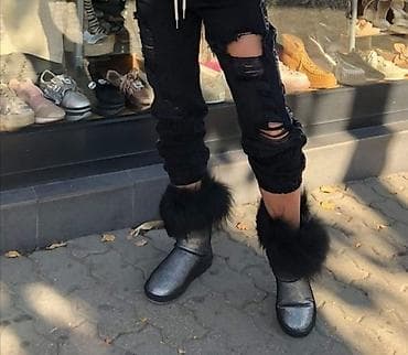 Ugg obuća 38, bоја - Crna na lalafo.rs — 3 Ugg obuća 38, bоја - Crna — 3