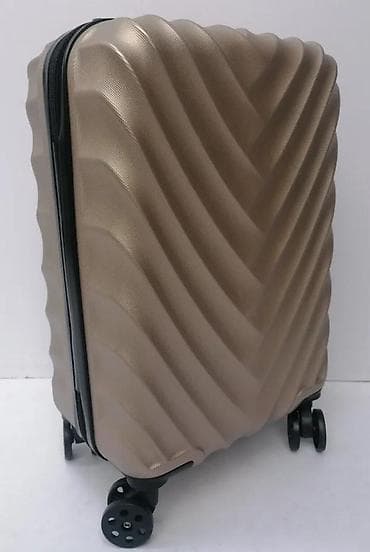 Travel suitcases and bags: Tvrdi kofer za putovanja – kabinski format - Materijal: ABS/plastika at lalafo.rs — 10 Travel suitcases and bags: Tvrdi kofer za putovanja – kabinski format - Materijal: ABS/plastika — 10