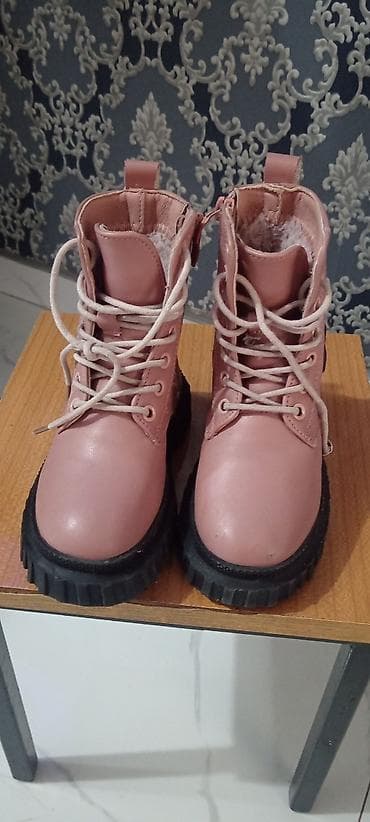 Dečije roze čizmice sa motivom Minnie Mouse - Materijal: glatka na lalafo.rs — 3 Dečije roze čizmice sa motivom Minnie Mouse - Materijal: glatka — 3