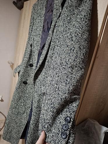 Dugački dvoredni kaput od tvida sa šarom riblje kosti na lalafo.rs — 7 Dugački dvoredni kaput od tvida sa šarom riblje kosti — 7