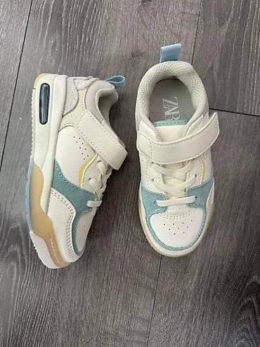 Nove Zara patike za dečake, broj 26 na lalafo.rs Nove Zara patike za dečake, broj 26