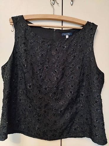 Elegantna ženska top majica u crnoj boji, ukrašena šljokicama i na lalafo.rs — 2 Elegantna ženska top majica u crnoj boji, ukrašena šljokicama i — 2