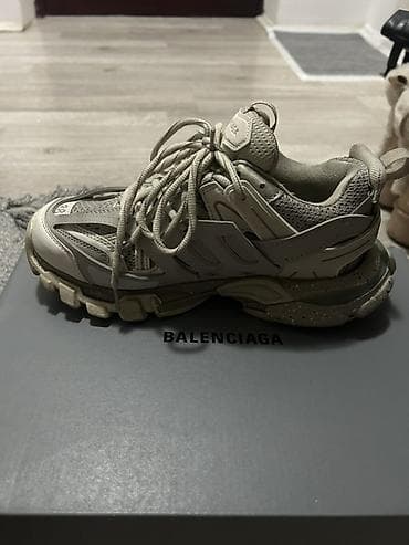 Balenciaga, 39, bоја - Bež na lalafo.rs Balenciaga, 39, bоја - Bež