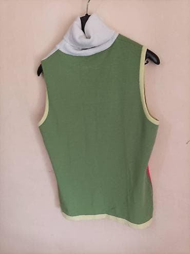 Roll-necks: Na prodaju šarena rolka bez rukava, u extra stanju, kao nova. M at lalafo.rs — 2 Roll-necks: Na prodaju šarena rolka bez rukava, u extra stanju, kao nova. M — 2