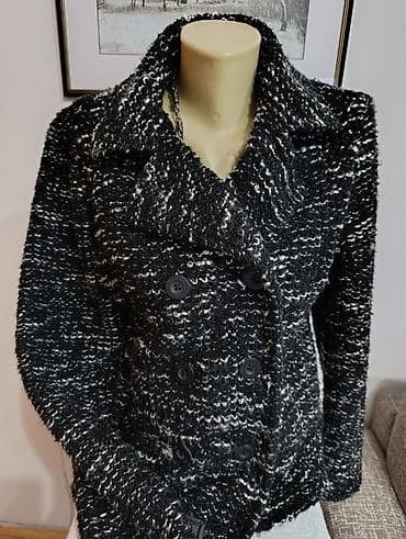 BENOTTI Kratki kaputić,jako lepo stoji. Prati liniju tela. Može za M i na lalafo.rs — 3 BENOTTI Kratki kaputić,jako lepo stoji. Prati liniju tela. Može za M i — 3