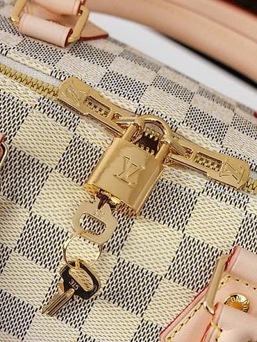 Torba sa ručkom i kaišem preko ramena, model Speedy/Boston stila u na lalafo.rs — 3 Torba sa ručkom i kaišem preko ramena, model Speedy/Boston stila u — 3