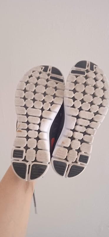 Nike patike za trčanje - Model: Nike Free (serija sa fleksibilnim na lalafo.rs — 7 Nike patike za trčanje - Model: Nike Free (serija sa fleksibilnim — 7