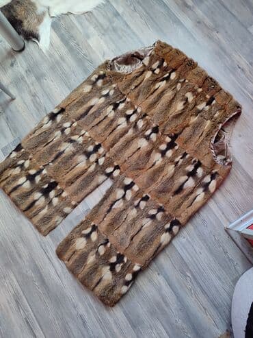 Dugi prsluk od prirodnog krzna (srneća dlaka), veličina S. - Model na lalafo.rs Dugi prsluk od prirodnog krzna (srneća dlaka), veličina S. - Model