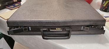 SAMSONITE poslovna akt-tašna sa šifrom – nekorišćena - Klasičan na lalafo.rs SAMSONITE poslovna akt-tašna sa šifrom – nekorišćena - Klasičan