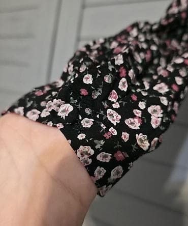 Haljina sa cvetnim printom - Crna podloga sa sitnim belim i roze na lalafo.rs — 3 Haljina sa cvetnim printom - Crna podloga sa sitnim belim i roze — 3