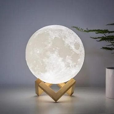Dečiji nameštaj: 3D Moon lampa sa drvenim stalkom - Dekorativna LED noćna lampa u na lalafo.rs — 3 Dečiji nameštaj: 3D Moon lampa sa drvenim stalkom - Dekorativna LED noćna lampa u — 3