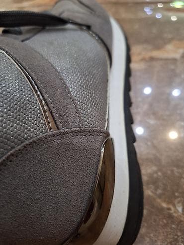 Sive ženske patike/cipele, duboke sa kombinacijom materijala i na lalafo.rs — 4 Sive ženske patike/cipele, duboke sa kombinacijom materijala i — 4