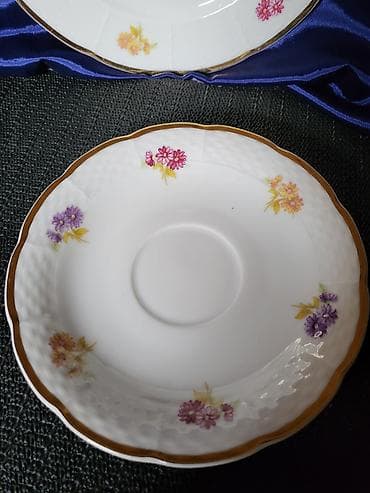 Antiques: Servis vintaz za kafu,caj,poslastice Thun Bohemija. Servis Bohemija at lalafo.rs — 9 Antiques: Servis vintaz za kafu,caj,poslastice Thun Bohemija. Servis Bohemija — 9