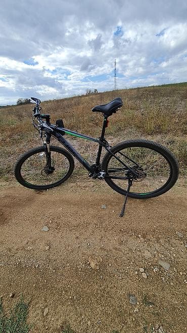 Planinski/treking bicikl – aluminijumski ram sa prednjom suspenzijom na lalafo.rs — 2 Planinski/treking bicikl – aluminijumski ram sa prednjom suspenzijom — 2