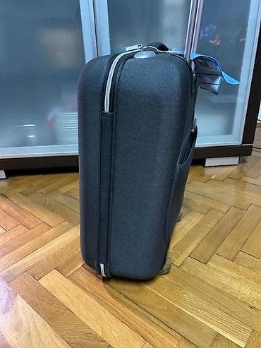 prsluk jaknica mango u: Tvrdi kofer na točkićima – ručni prtljag - Dimenzije aproks. at lalafo.rs — 3 prsluk jaknica mango u: Tvrdi kofer na točkićima – ručni prtljag - Dimenzije aproks. — 3