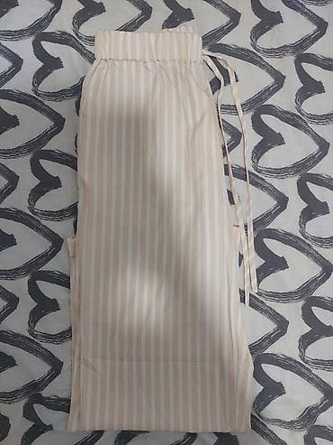 pantalone butiku ali: Nove ženske pantalone nisu nošene na lalafo.rs — 2 pantalone butiku ali: Nove ženske pantalone nisu nošene — 2