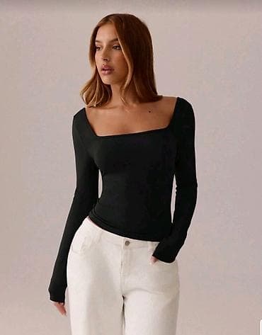 Bluza dug rukav sa elastinom,kocka dekolte sa golim ledjima i trakama na lalafo.rs Bluza dug rukav sa elastinom,kocka dekolte sa golim ledjima i trakama