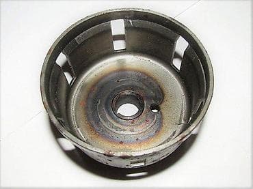 Metalni bubanj kvačila, cilindričnog oblika, dizajniran za prenos na lalafo.rs Metalni bubanj kvačila, cilindričnog oblika, dizajniran za prenos