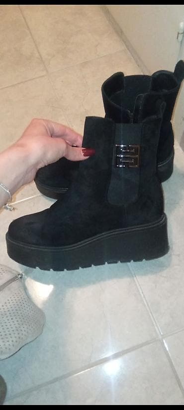 Crne ženske gležnjače na platformu - Model: chelsea gležnjače sa na lalafo.rs — 4 Crne ženske gležnjače na platformu - Model: chelsea gležnjače sa — 4