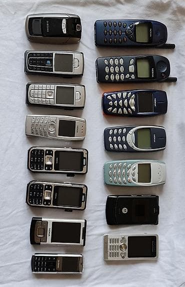 Kolekcija starih mobilnih telefona – razni brendovi i modeli - na lalafo.rs — 1 Kolekcija starih mobilnih telefona – razni brendovi i modeli - — 1