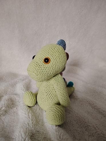 Heklana igračka – zeleni dinosaurus (amigurumi) - Ručno rađena at lalafo.rs — 2 Heklana igračka – zeleni dinosaurus (amigurumi) - Ručno rađena — 2